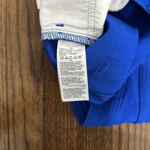 Old Navy Royal Blue High Rise Wow 3 Inch Inseam Stretch Jean Shorts Size 22 - Picture 5 of 8